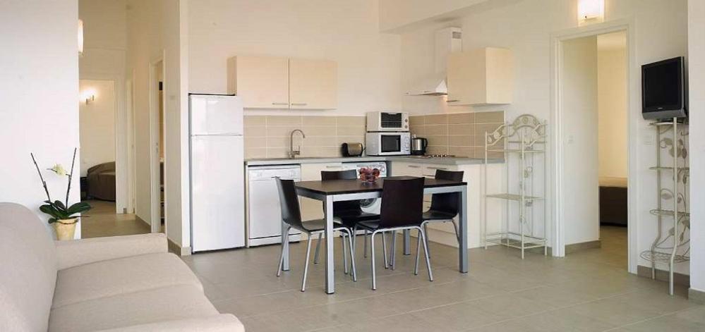 Residence A Rundinella بورتو فيكشْيو المظهر الخارجي الصورة